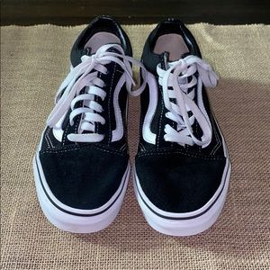 black low top VANS